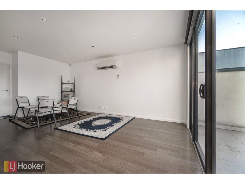 Photo - 5&7 Grattan Cove, Craigieburn VIC 3064 - Image 6