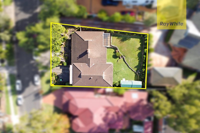 Photo - 57 Greens Avenue, Oatlands NSW 2117 - Image 9