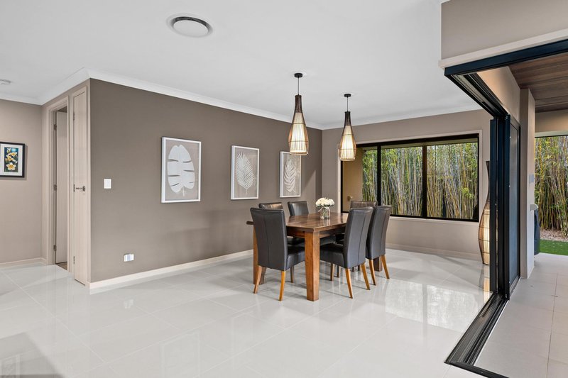 Photo - 57 Greenview Avenue, South Ripley QLD 4306 - Image 6