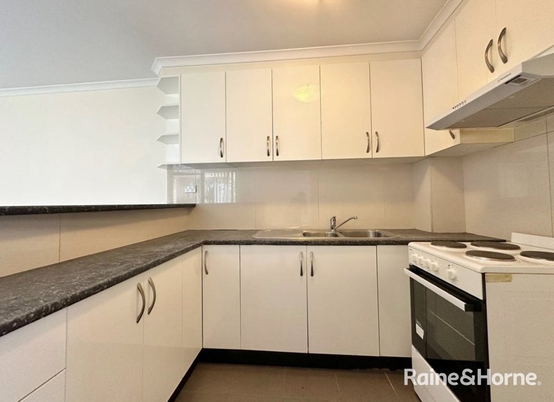 Photo - 5/7 Griffiths Street, Blacktown NSW 2148 - Image 1