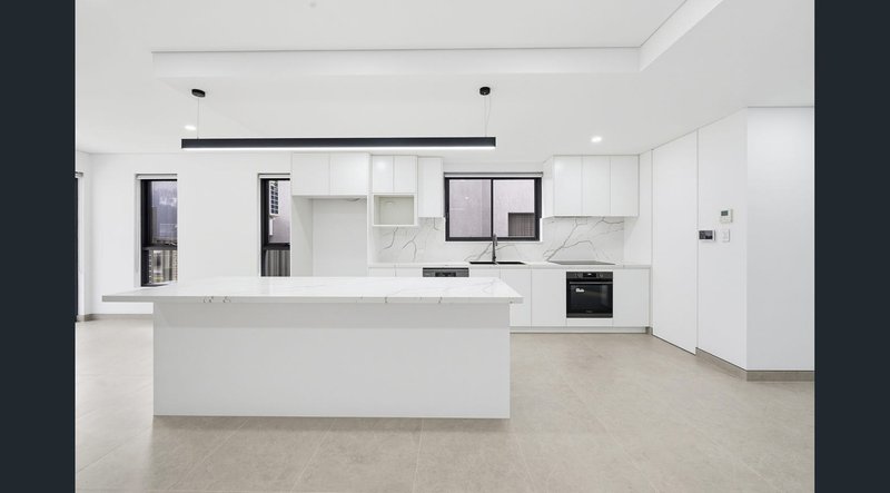 Photo - 57 Hampden Road, South Wentworthville NSW 2145 - Image 2