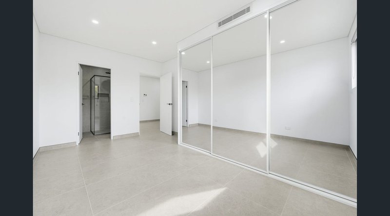 Photo - 57 Hampden Road, South Wentworthville NSW 2145 - Image 5