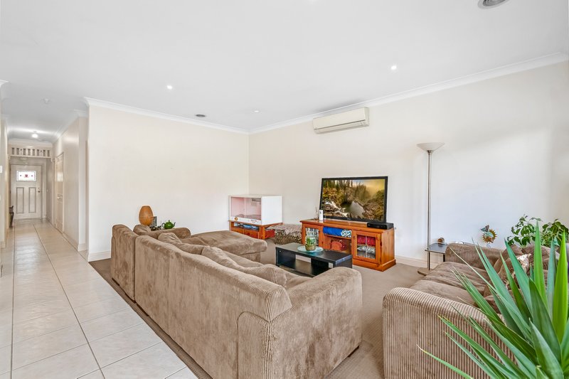 Photo - 57 Hartland Circuit, Pakenham VIC 3810 - Image 3