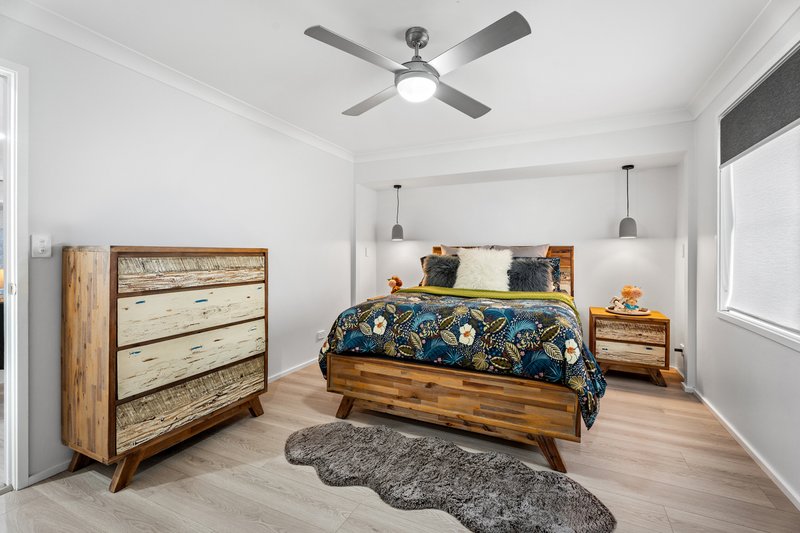 Photo - 57 Harvey Circuit, St Clair NSW 2759 - Image 7