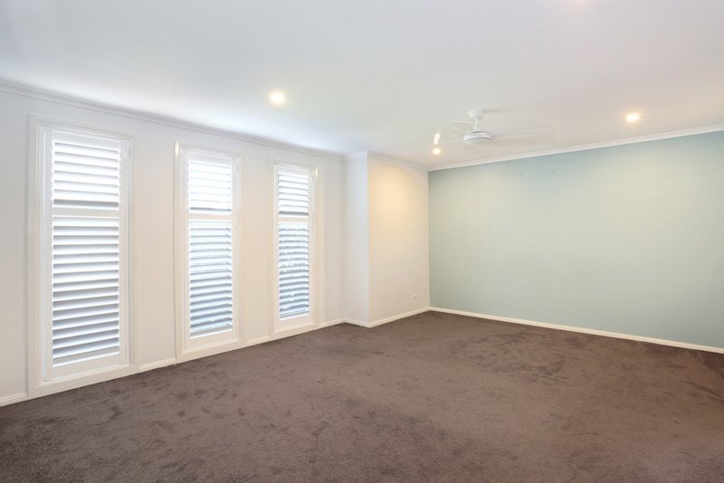 Photo - 57 Heaton Avenue, Claremont Meadows NSW 2747 - Image 6