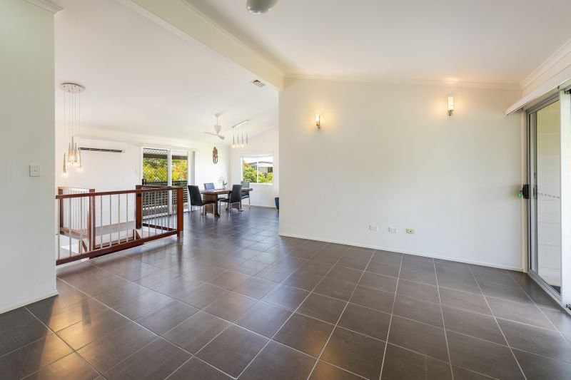 Photo - 57 Hibiscus Street, Urangan QLD 4655 - Image 13