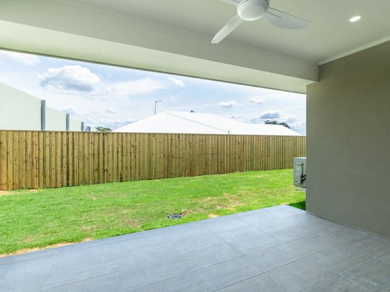 Photo - 57 Highbury Court, Greenbank QLD 4124 - Image 12