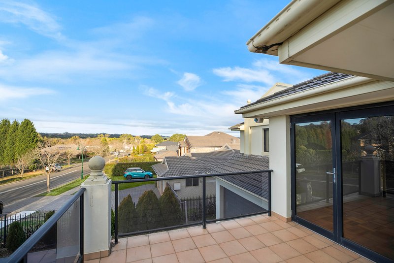 Photo - 57 Highland Drive, Bowral NSW 2576 - Image 2