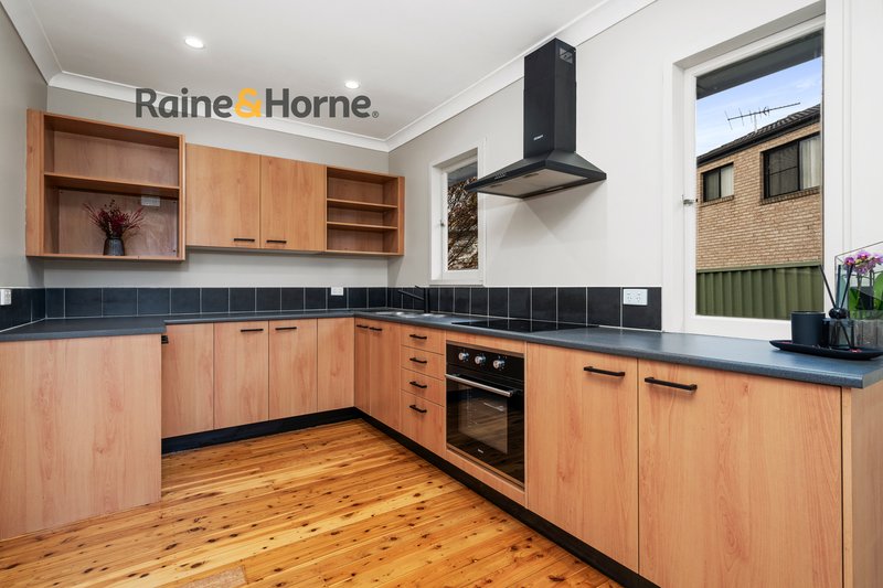 Photo - 57 Hill Road, Lurnea NSW 2170 - Image 6