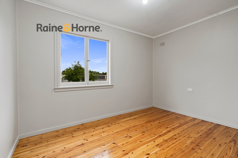 Photo - 57 Hill Road, Lurnea NSW 2170 - Image 7