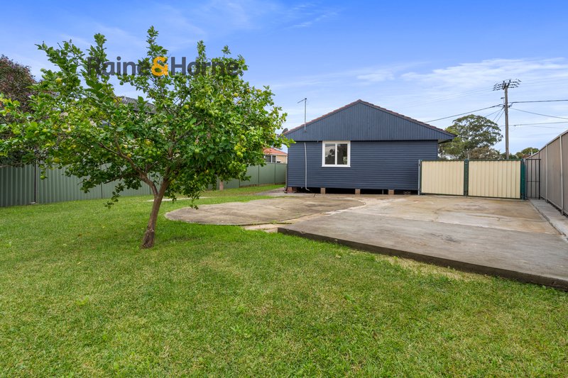 Photo - 57 Hill Road, Lurnea NSW 2170 - Image 14