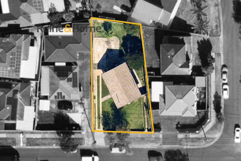 Photo - 57 Hill Road, Lurnea NSW 2170 - Image 19