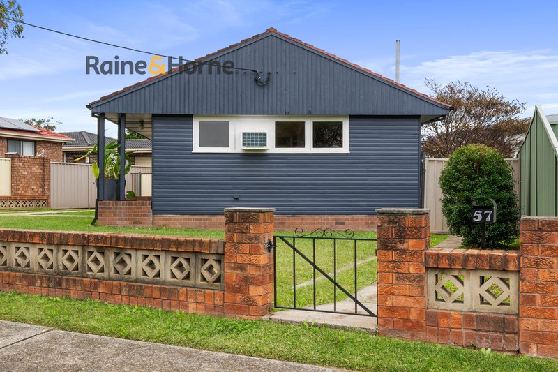 Photo - 57 Hill Road, Lurnea NSW 2170 - Image 23