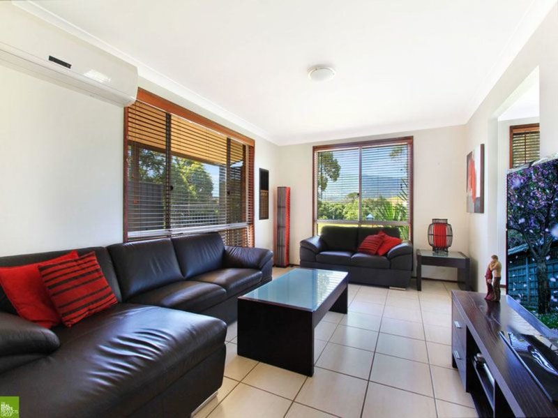 Photo - 57 Huxley Drive, Horsley NSW 2530 - Image 2