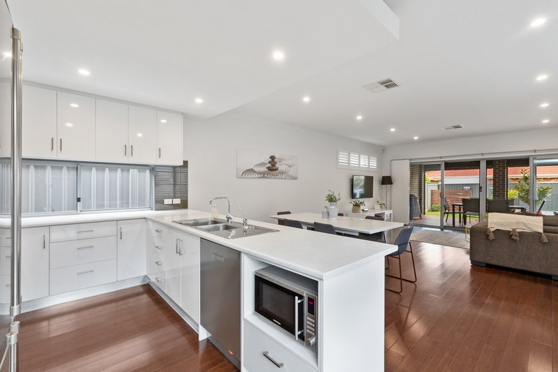 Photo - 57 Kingston Avenue, Seacombe Gardens SA 5047 - Image 5