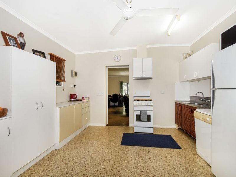 Photo - 57 Kirra Crescent, Batchelor NT 0845 - Image 3