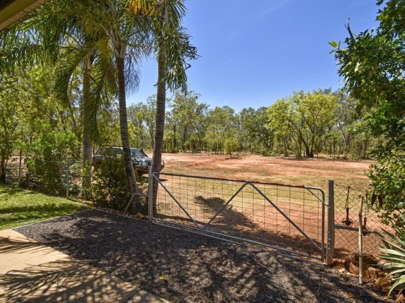 Photo - 57 Kirra Crescent, Batchelor NT 0845 - Image 11