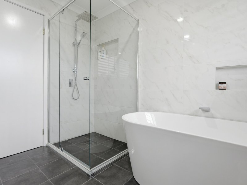 Photo - 57 Kittyhawk Crescent, Raby NSW 2566 - Image 14
