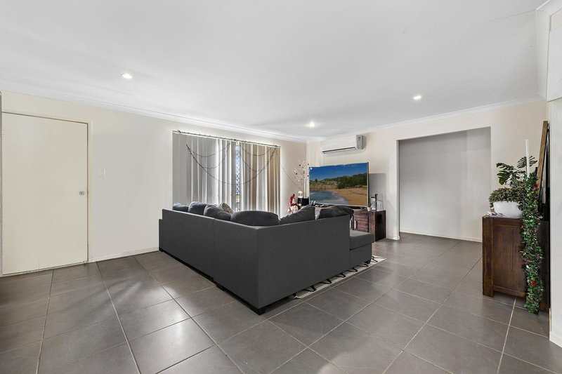 Photo - 57 Lillypilly Avenue, Gracemere QLD 4702 - Image 2