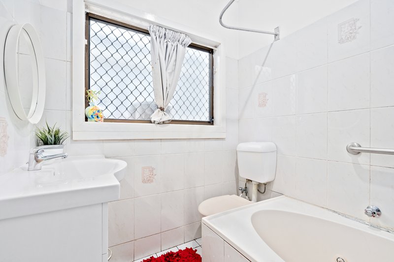 Photo - 57 Macquarie Street, Fairfield NSW 2165 - Image 6
