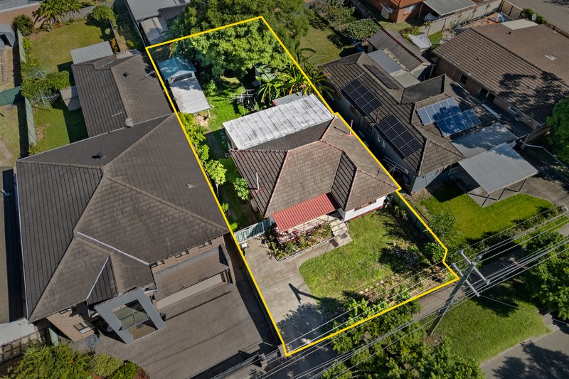 Photo - 57 Macquarie Street, Fairfield NSW 2165 - Image 13
