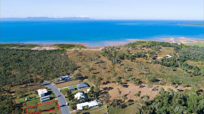 Photo - 57 Marine Parade, Laguna Quays QLD 4800 - Image 6