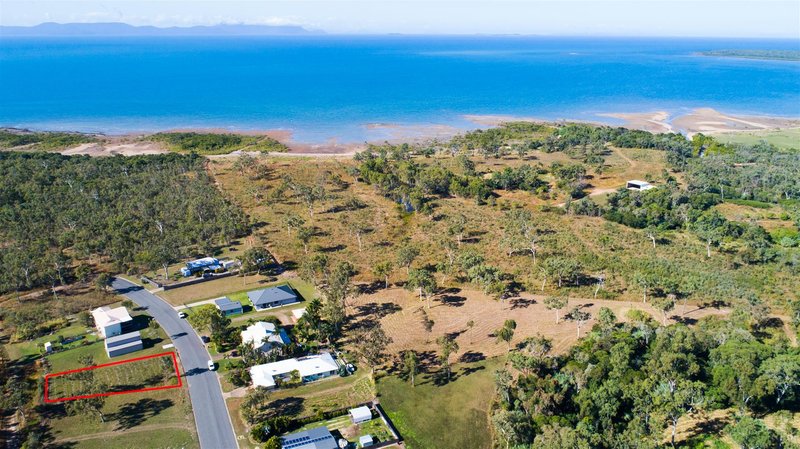 Photo - 57 Marine Parade, Laguna Quays QLD 4800 - Image 7