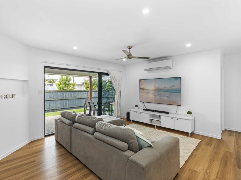 Photo - 57 Meredith Crescent, Baringa QLD 4551 - Image 5