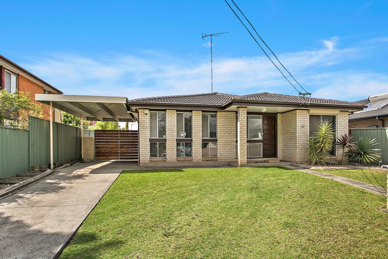 57 Messenger Road, Barrack Heights NSW 2528