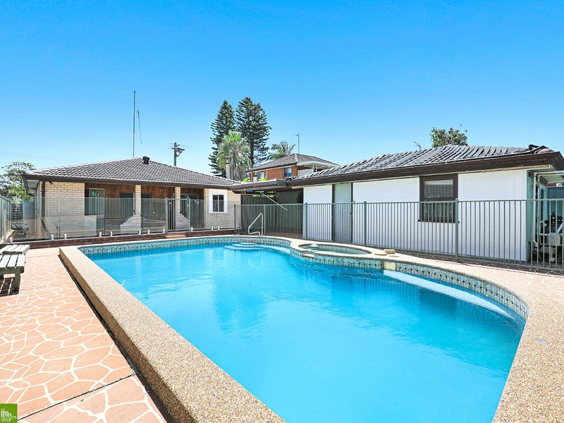 Photo - 57 Messenger Road, Barrack Heights NSW 2528 - Image 6