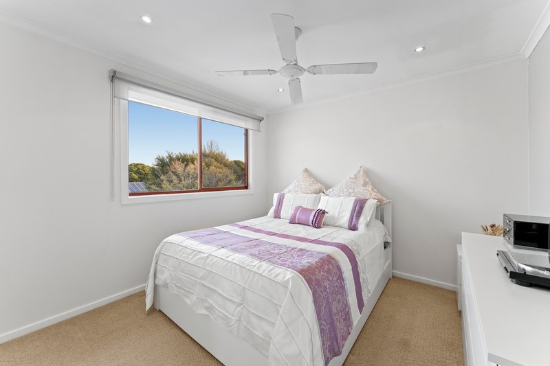 Photo - 57 Michael Street, Scoresby VIC 3179 - Image 10