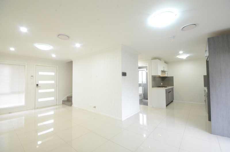 Photo - 5/7 Mildred Street, Wentworthville NSW 2145 - Image 2