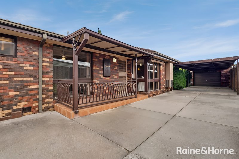 Photo - 57 Millawa Avenue, St Albans VIC 3021 - Image 2