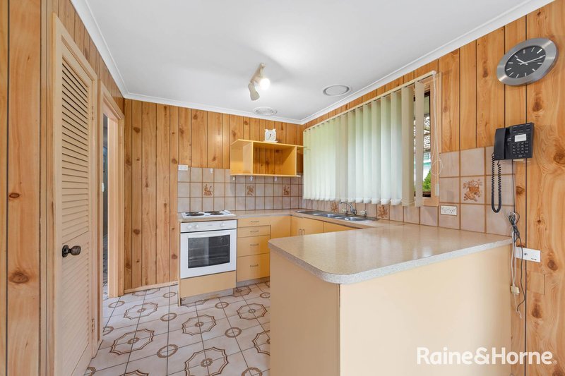 Photo - 57 Millawa Avenue, St Albans VIC 3021 - Image 4