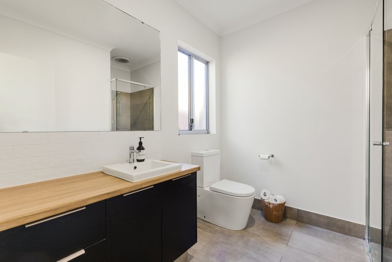 Photo - 57 Minigwal Loop, Hammond Park WA 6164 - Image 3