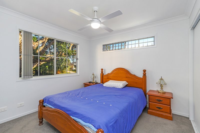 Photo - 57 Minto Crescent, Arana Hills QLD 4054 - Image 14