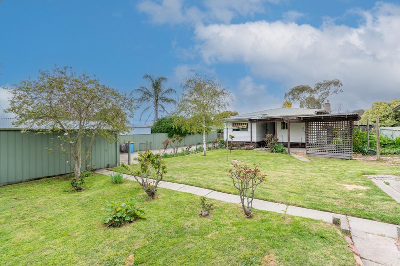 Photo - 57 Morison Crescent, Seymour VIC 3660 - Image 14