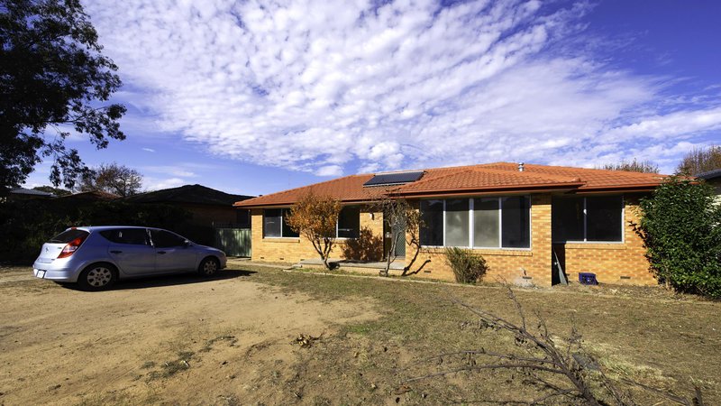 Photo - 57 Nambucca Street, Kaleen ACT 2617 - Image 2