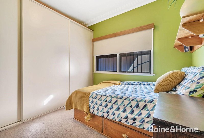 Photo - 57 Neville Street, Smithfield NSW 2164 - Image 7