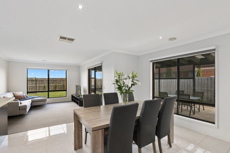 Photo - 57 Nigella Avenue, Corio VIC 3214 - Image 8