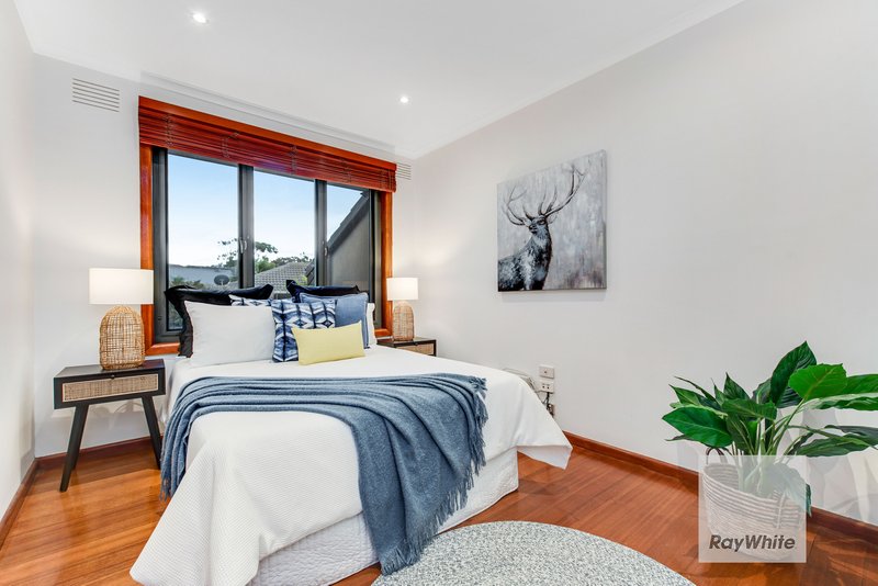 Photo - 57 North Circular Road, Gladstone Park VIC 3043 - Image 16