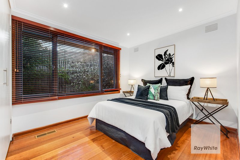 Photo - 57 North Circular Road, Gladstone Park VIC 3043 - Image 17