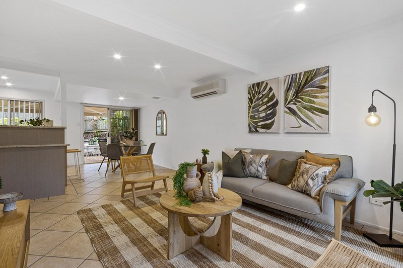 Photo - 5/7 Oricon Court, Springwood QLD 4127 - Image 2