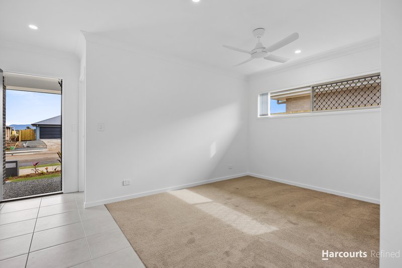 Photo - 57 Outlook Boulevard, Gleneagle QLD 4285 - Image 3