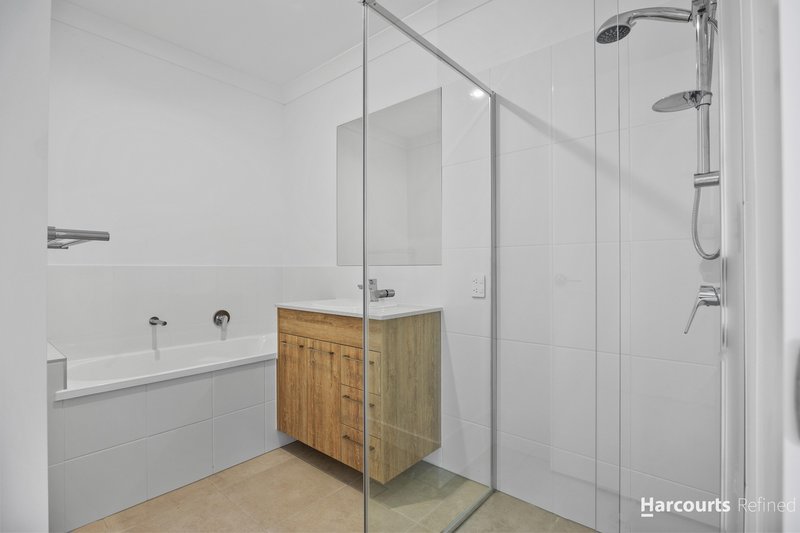 Photo - 57 Outlook Boulevard, Gleneagle QLD 4285 - Image 12