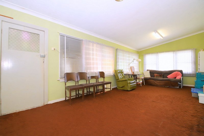 Photo - 57 Oxford Avenue, Bankstown NSW 2200 - Image 4