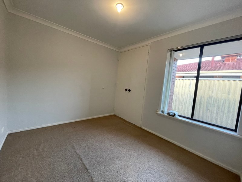 Photo - 57 Peppermint Crescent, Ballajura WA 6066 - Image 18