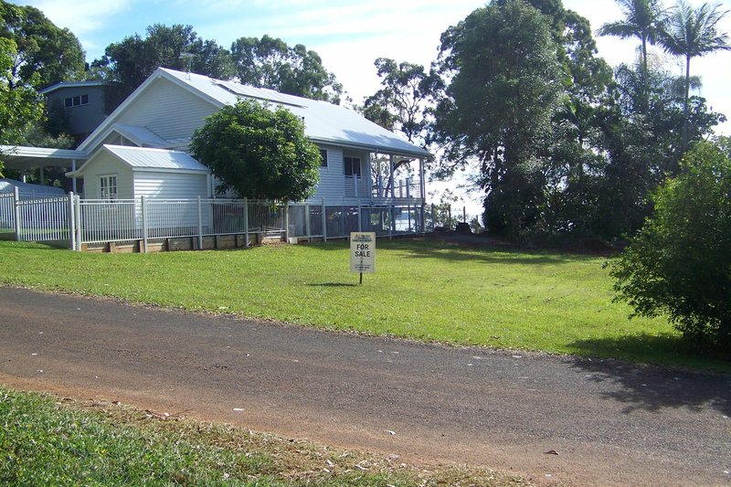 Photo - 57 Perulpa Dr , Lamb Island QLD 4184 - Image 2