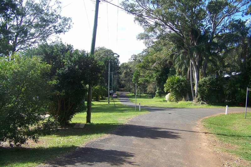 Photo - 57 Perulpa Dr , Lamb Island QLD 4184 - Image 7