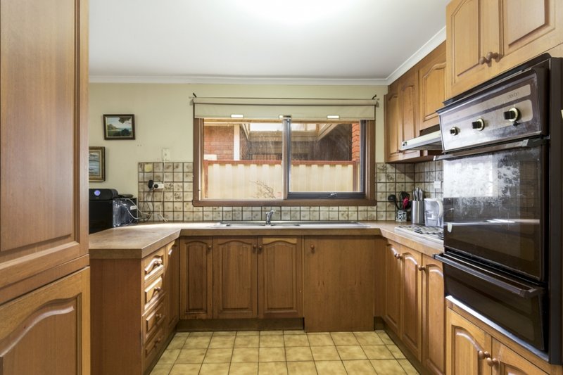 Photo - 57 Powell Drive, Hoppers Crossing VIC 3029 - Image 6